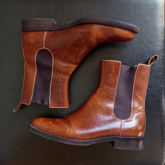 Lauren Ralph Lauren Leather Chelsea Boots - Picture 4 of 11